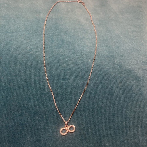 Silver pendant with sparkling stones 925, like new