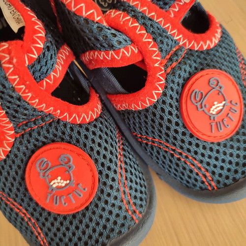 Tuc Tuc beach shoes used, size 23, blue and red