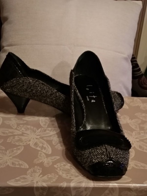 Black and white pumps new size 36 with 4.5 cm heel