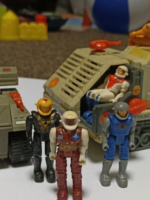 Starcom 1988 action figures like new, 80s decade