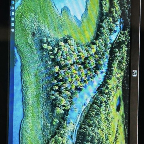 HP monitors used, 2x 22 inch 60 Hz