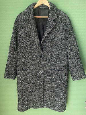 Levi's coat like new, size S, black and gray