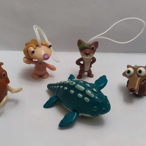 Kinder figures used, pack of 5, Ice Age theme