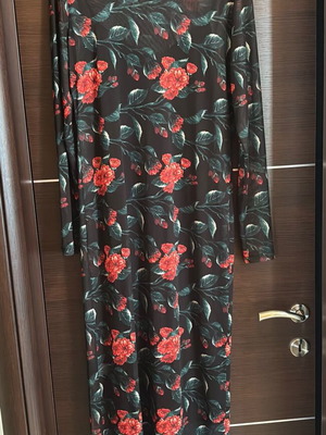 Zoe Black by Helmi floral dress with transparency like new, size L