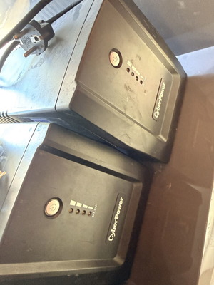 CyberPower UT1500EG UPS 1500VA 900W used, pack of 2 with 4 Schuko sockets