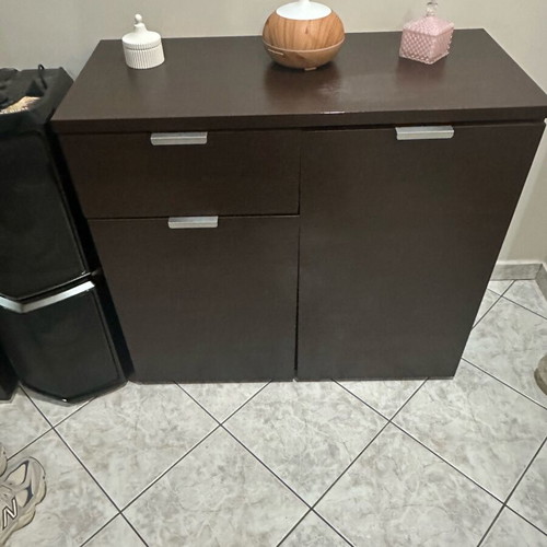 Shoe rack like new, height 0.82 m, width 0.89 m