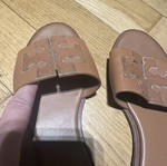 Tory Burch Ines Πέδιλα σαν καινούργιο, καφέ με χρυσές λεπτομέρειες