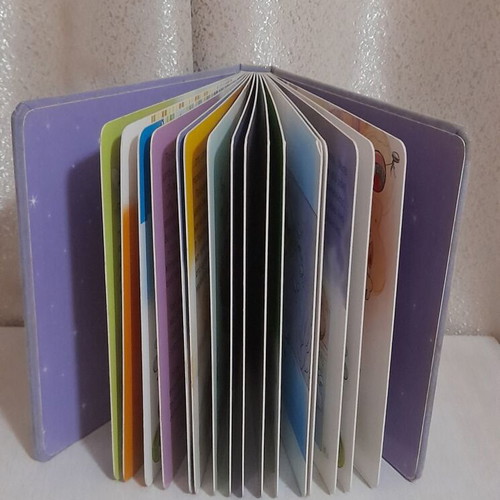 Children's Book "Sto Scholeio tis Mageias" used, Greek