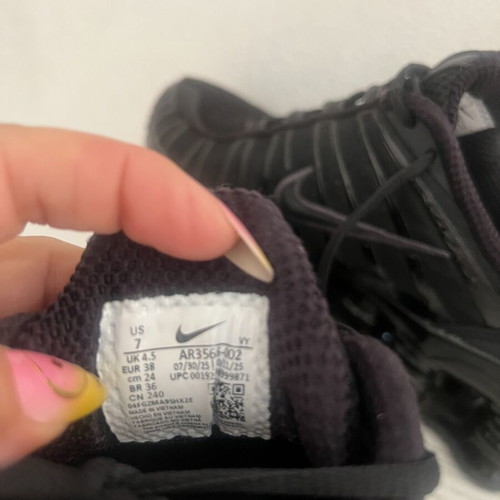 Nike Shox athletic shoes size 38 new, black