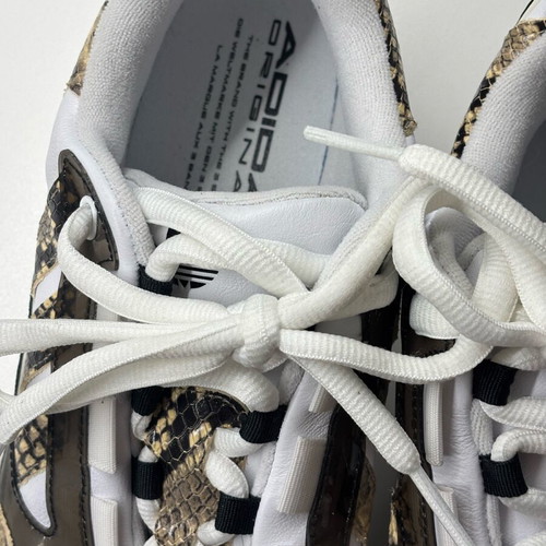 Adidas athletic shoes like new, white and beige, size 43.5