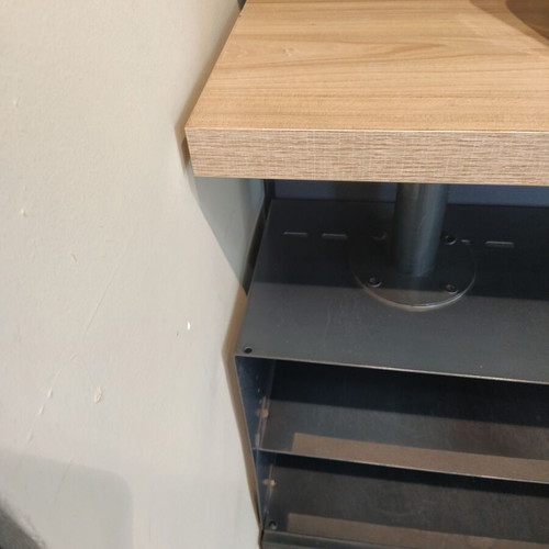 Metal shelf like new with 4cm wooden top