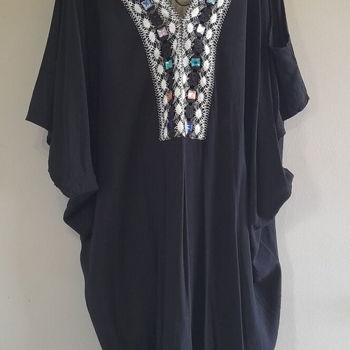 OFF-SHOULDER KAFTAN WITH LACE AND ITALIAN STONES