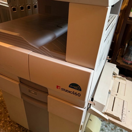 Toshiba E STUDIO 160 photocopier used, with new toner, for parts or repair