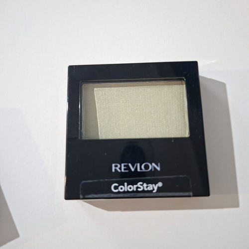 Revlon eyeshadows set of 4 new, sealed