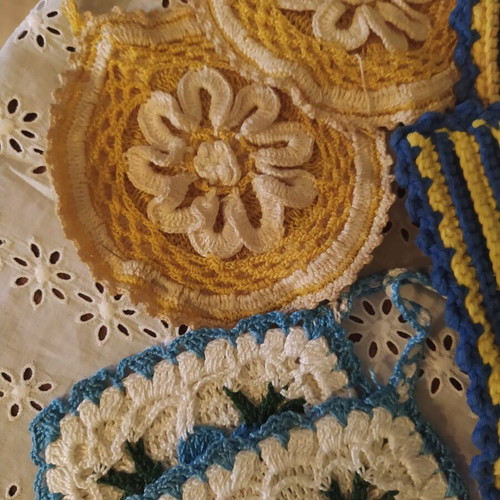 Kitchen potholders crochet like new, handmade vintage for decoration