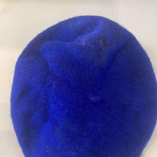 Wool children's beret used, intense blue, 26 cm