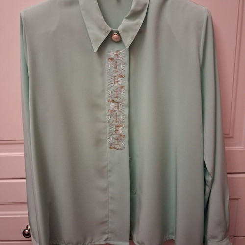 Shirt size M like new