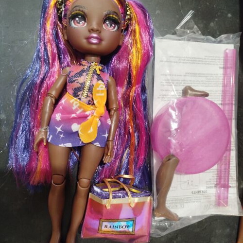 Rainbow High doll like new