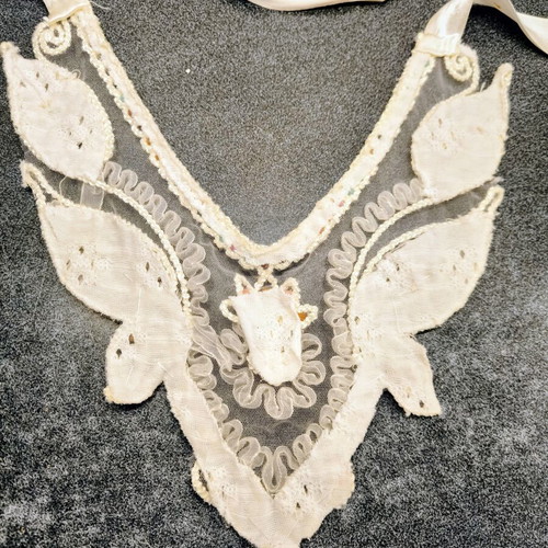 Venetian lace applique with embroidered semiprecious stones like new