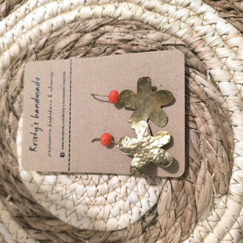 Handmade brass earrings with hammered effect, new