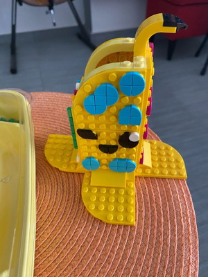Lego DOTS pencil case like new, sweet banana