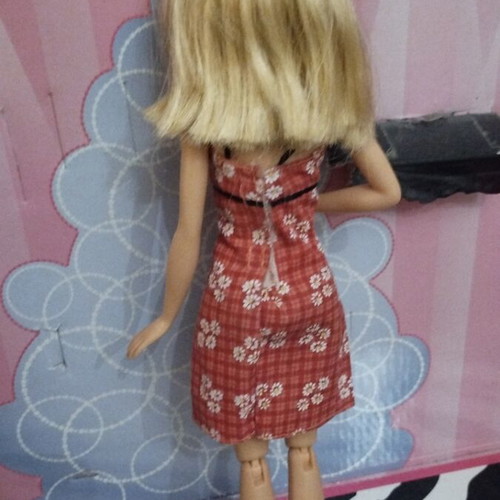 Barbie dolls, pack of 6