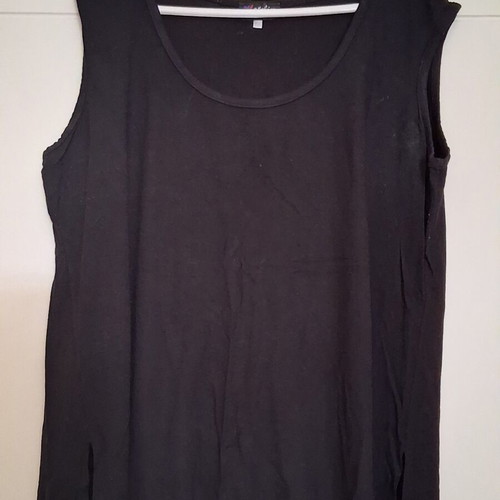 Sleeveless top black, like new, sizes L and XL