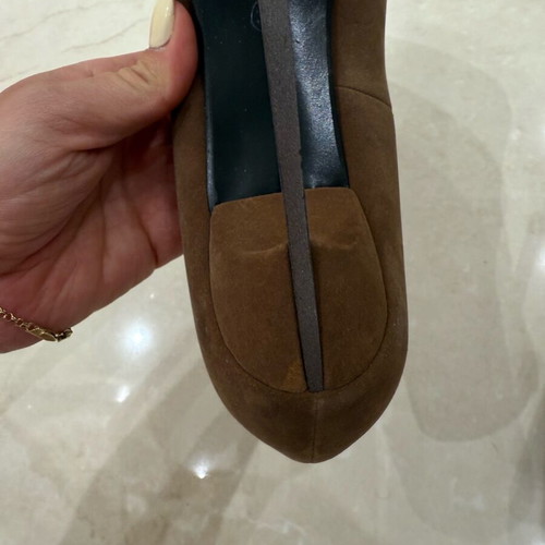 Fullah Sugah Pump Size 37 Velvet Brown Like New with Unique Heel