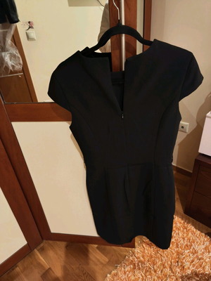 H&M dress new, knee-length, cut sleeve, slim fit size M