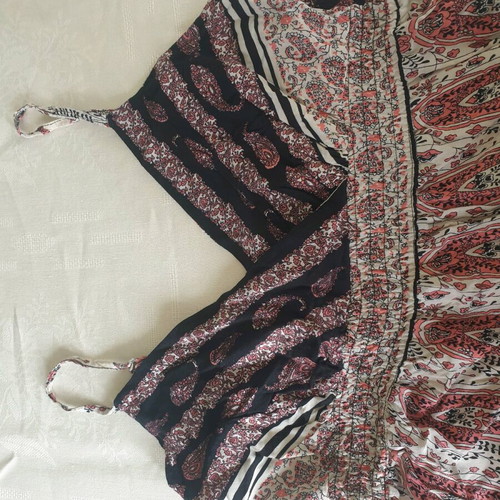 Maxi cotton dress like new, size medium, with paisley pattern