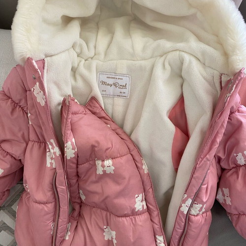 Baby exit suits like new for up to 18 months