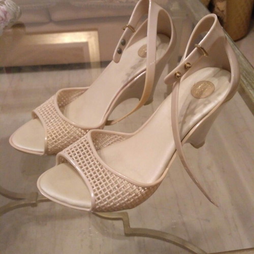 Melissa sandals beige used, size 39