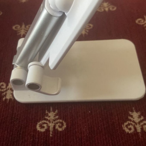 Mobile Phone Stand compatible with all phones, new condition