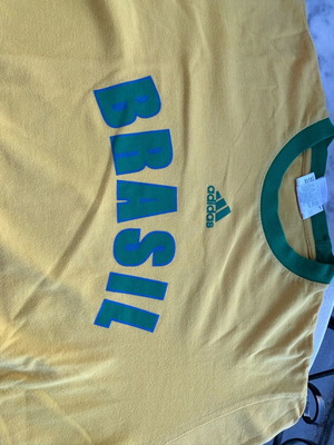 Brazil 2002 World Cup Adidas T-shirt vintage, like new, yellow, medium