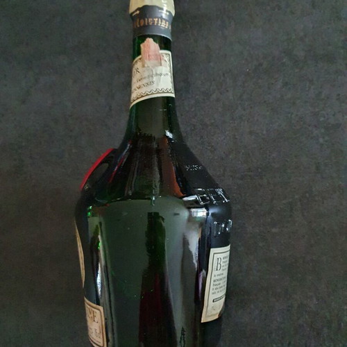 Benedictine liqueur vintage 1980 sealed like new