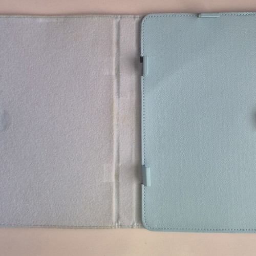Universal tablet case 10–11 inches like new with stand and magnetic closure