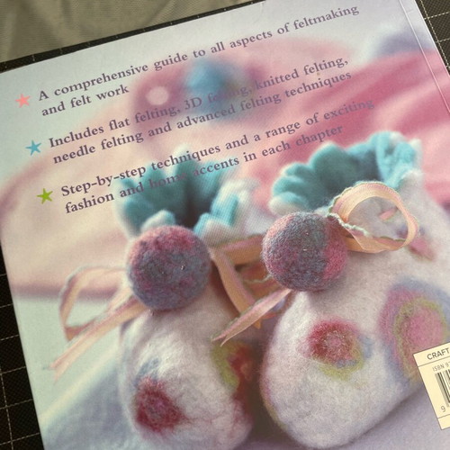 Complete Feltmaking book like new with instructions for felt objects