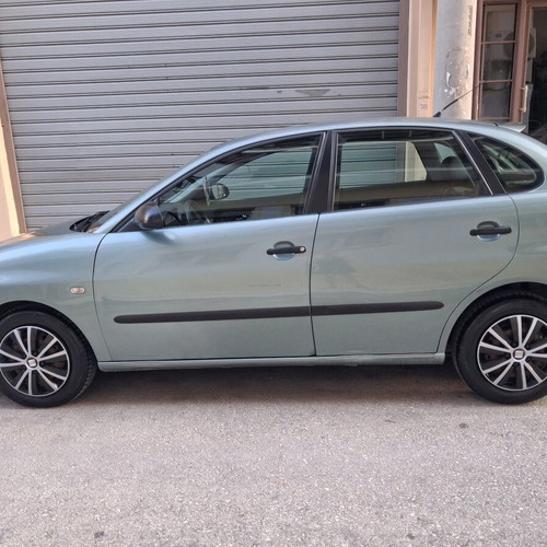 Seat Ibiza 2003 car used, petrol, manual transmission