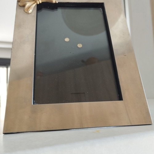 Set of 2 Premium Metal Photo Frames with Gold Bows like new