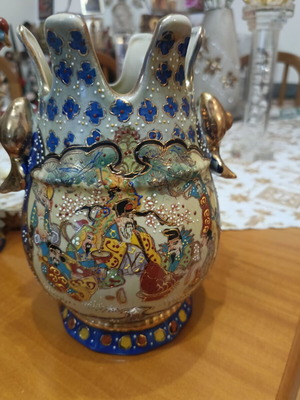 Satsuma vase like new