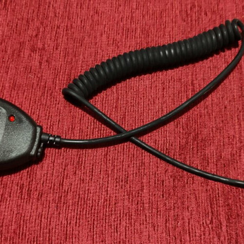 Baofeng wireless microphone like new with indicator LED