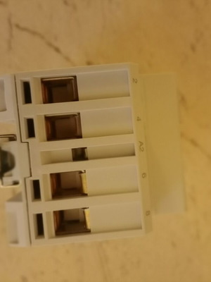 Ηλεκτρονόμος ράγας Hager ES470 4 επαφές 63A 230V AC καινούργιο