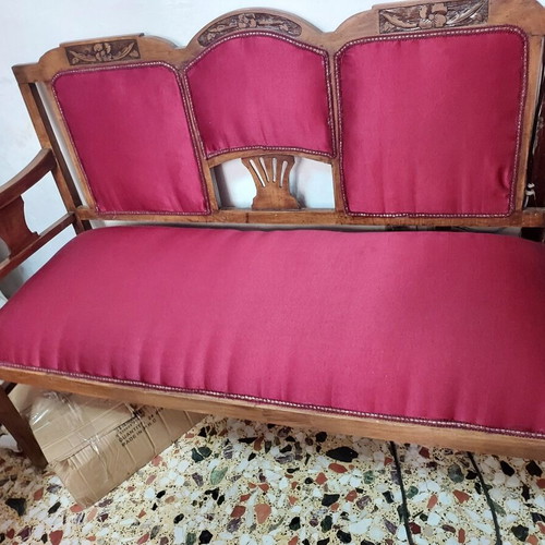 Antique sofa like new, fully renovated with fabric and springs