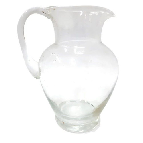 Vintage glass pitcher like new, transparent