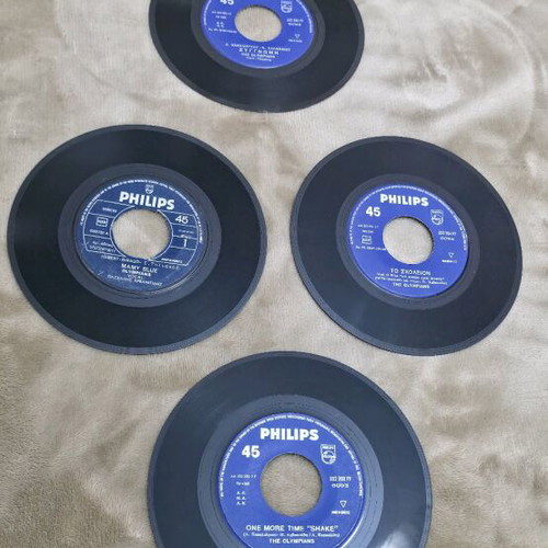 Olympians 4 45rpm records like new