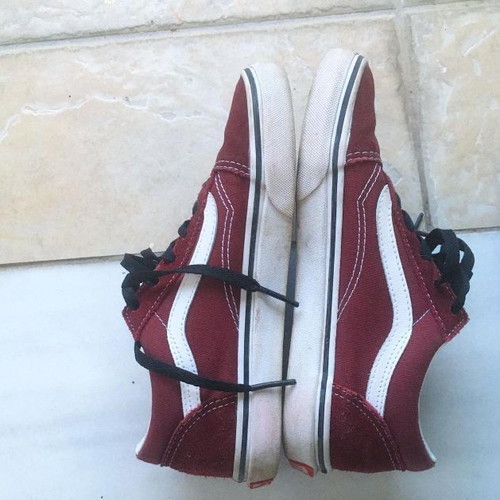 Vans Oldskool Burgundy Athletic Shoes Size 36 Like New