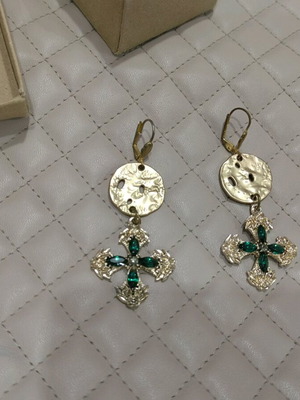Cross-shaped earrings new