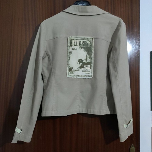 Beige spring jacket new, size small