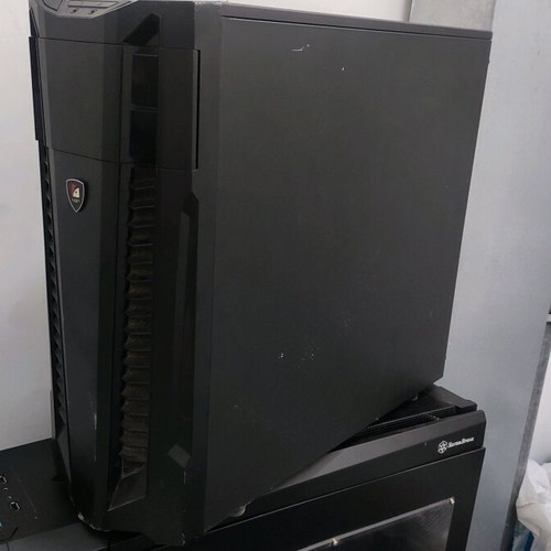 Pc case Fazn used with perimeter marks