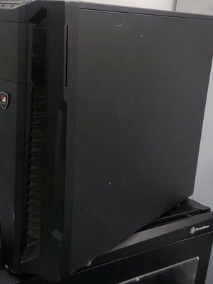 Pc case Fazn used with perimeter marks